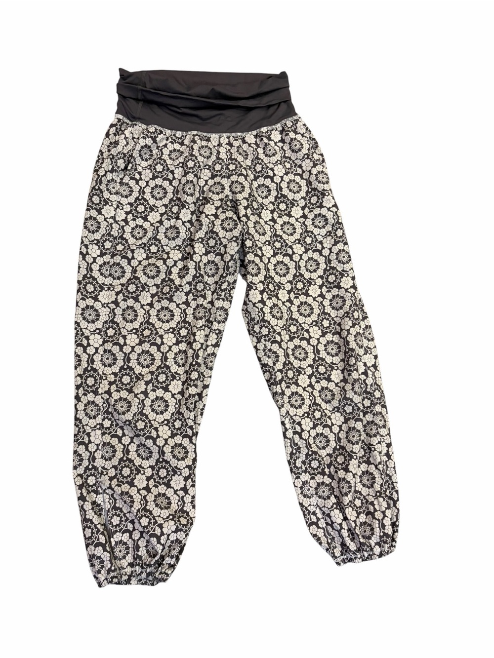 Lululemon OM Pants Gray Nimby Floral Size 4 - Picture 4 of 8